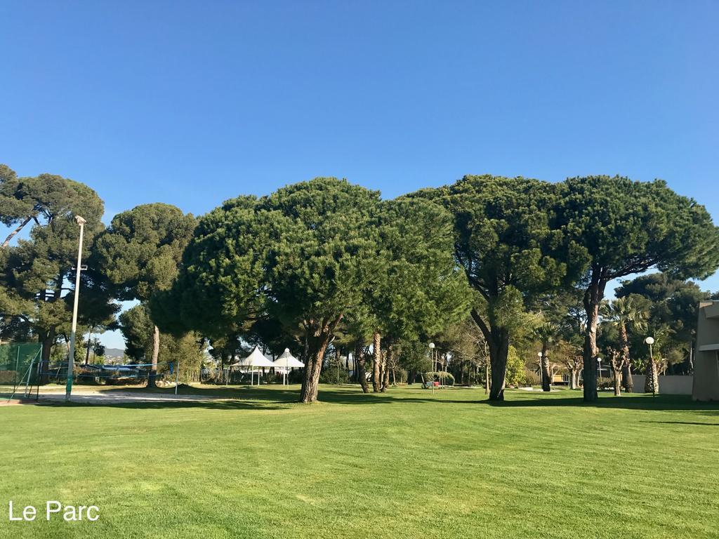 Hotel Club Le Plein Sud Vacances Bleues Hyeres Exterior photo